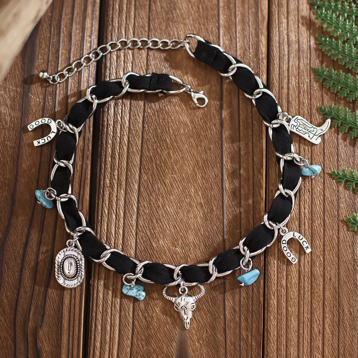 Western Turquoise Choker Necklace for Women Gothic Black Choker Necklaces Boho Summer Cowgirl Rodeo Country Concert Outfits Jewelry Accessories