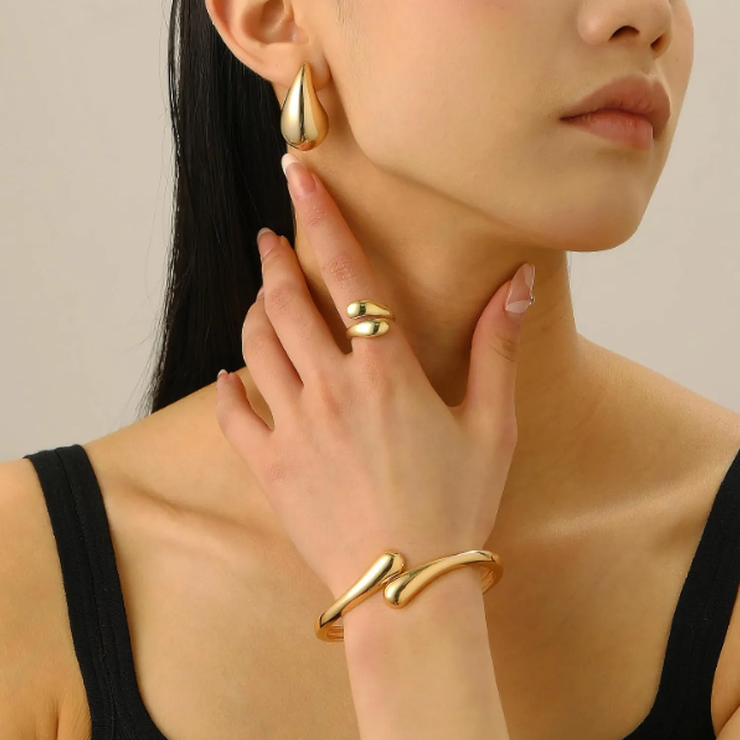 YANCHUN Chunky Gold Jewelry for Women Trendy Chunky Gold Earrings Necklaces Bracelet for Women Non Tarnish Cuff Bangles Bracelets 2025
